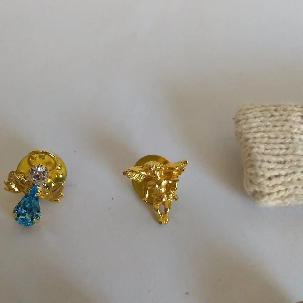 Pin Lot 6 Holiday Winter Angels Music Note Clover Gold & Silver Tones Hallmark